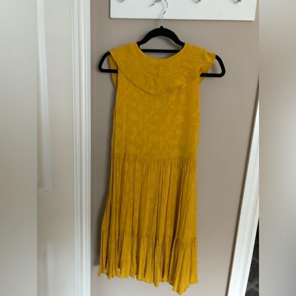 Anthropologie HD in Paris Goldenrod Yellow ruffles textured Ginya Dress. Size 4 - Picture 2 of 3
